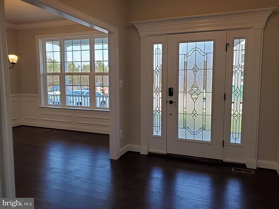 3rd image of 24075 Woodmore Dr