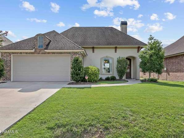 302 Overbrook Dr, Broussard, LA 70518