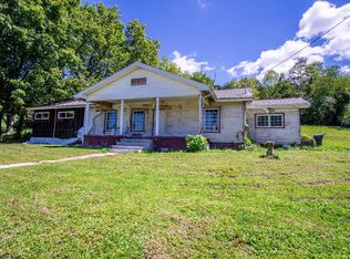 606 Old Corbin Pike Rd, Williamsburg, KY 40769