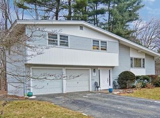27 Clearview Dr, Framingham, MA 01701