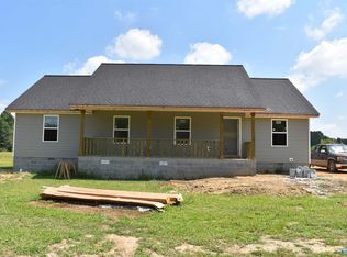 314 Bellview Dr, Henagar, AL 35978