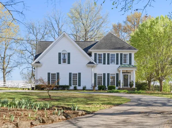 390 Blakely Ave, Piedmont, SC 29673