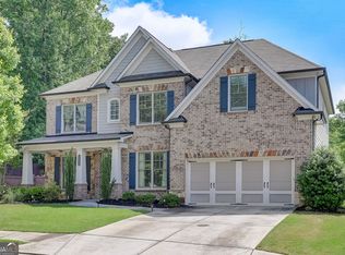 5233 Park Vale Dr, Sugar Hill, GA 30518