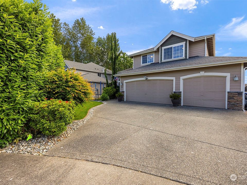 1st image of 10901 53rd Drive NE