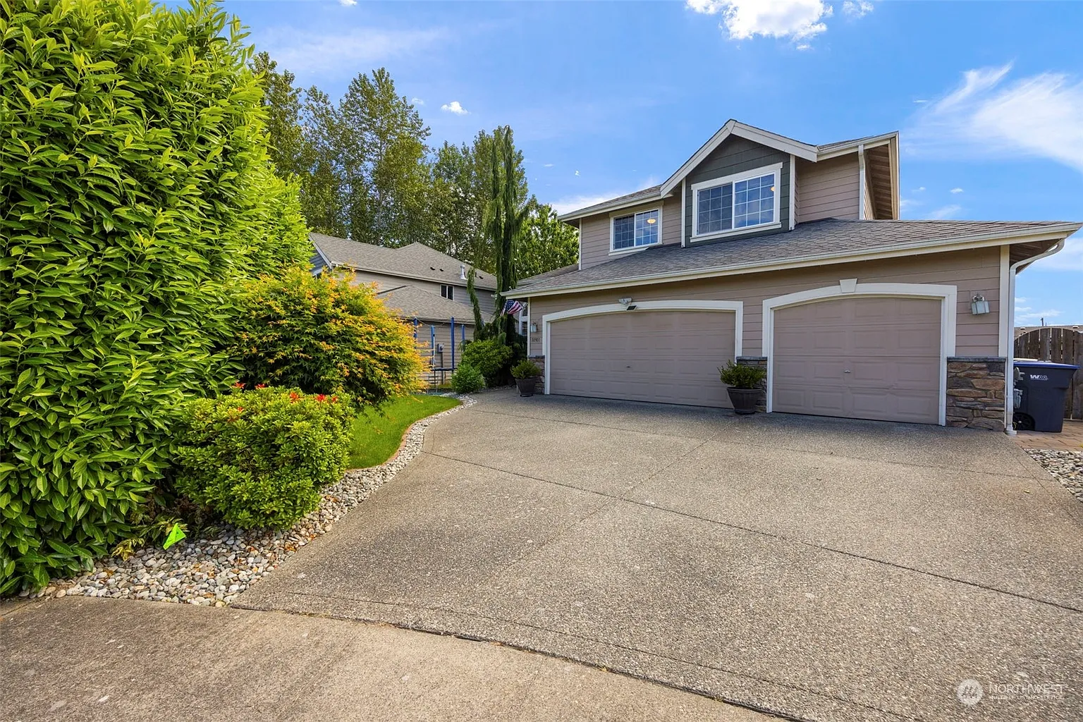 10901 53rd Drive NE photo 1