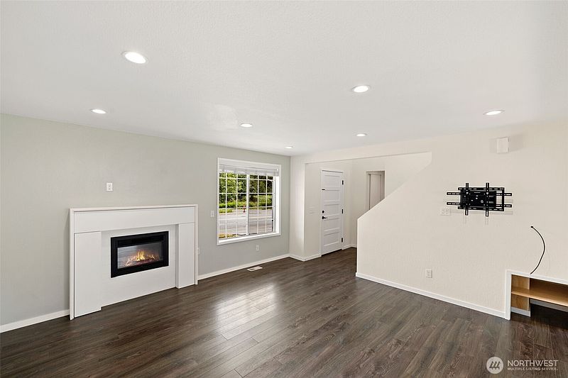 4th image of 12730 SE 282nd Way