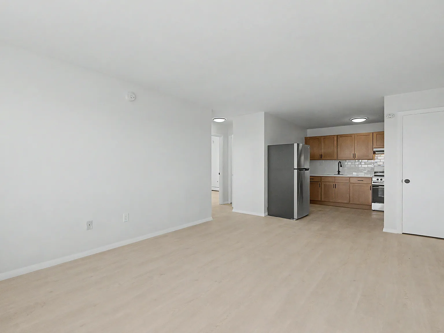 2 bed, 1100 sqft, $1,745 — Photo 4