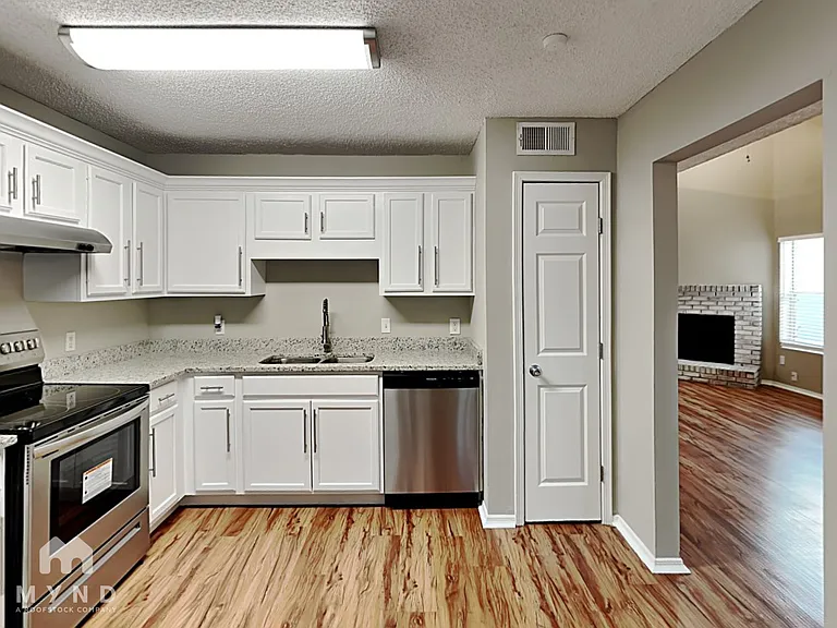 11021 Traci Lynn Dr — Photo 5