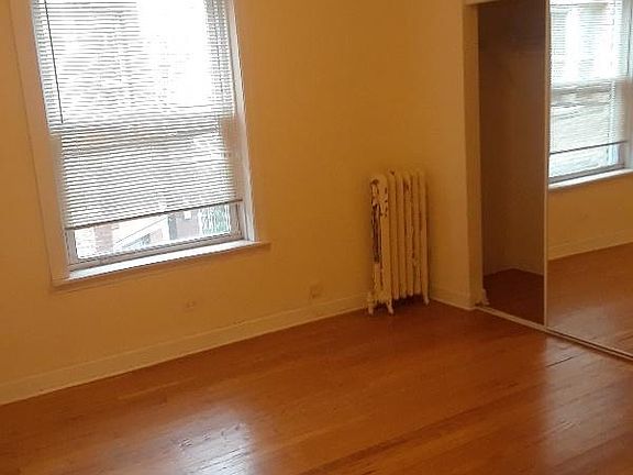 5th image of 4812 N Winchester Ave #3