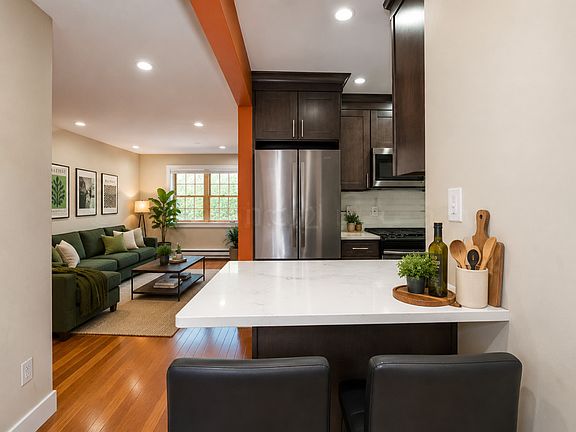 2nd image of 2108 Steinway St APT 3