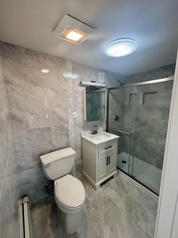 2 bed, 1.0 bath, 950 sqft, $2,350 — Photo 2
