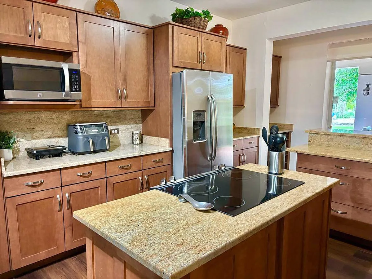 3 bed, 3086 sqft, $11,000 — Photo 4