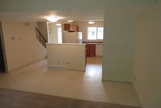 120 Baylor Ave — Photo 20