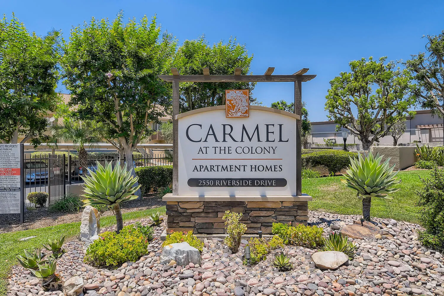 Carmel at the Colony — Photo 1