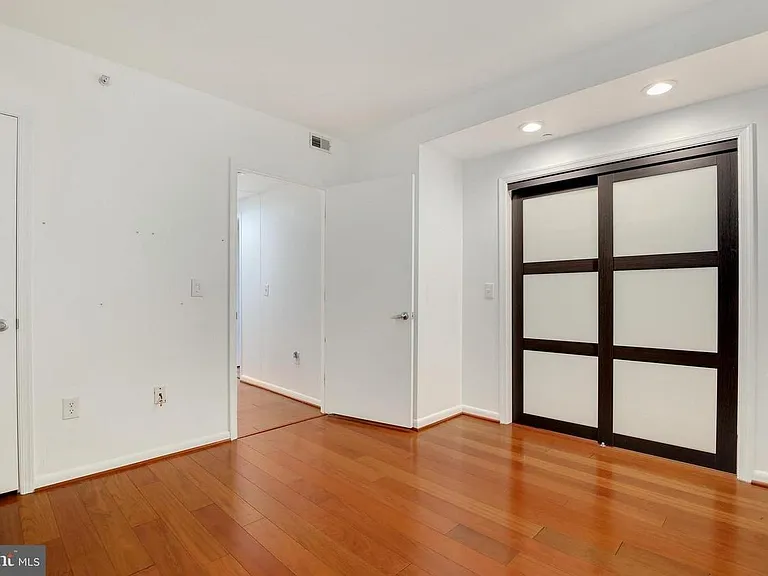 355 I St SW #511 — Photo 7