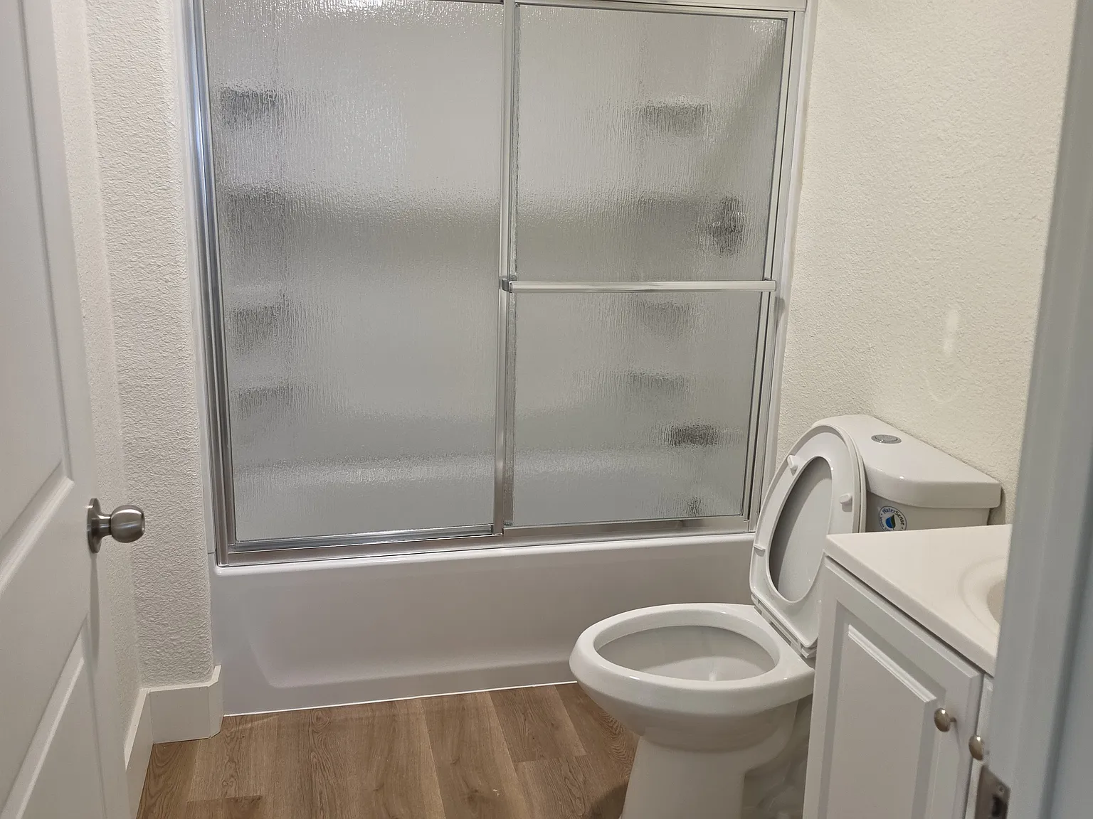 1 bed, 500 sqft, $1,200 — Photo 4