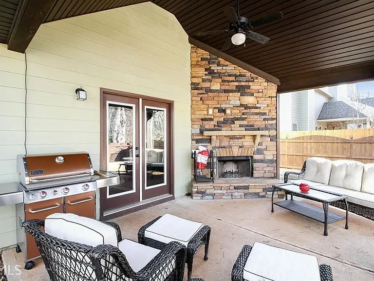 345 Cliffhaven Cir — Photo 16