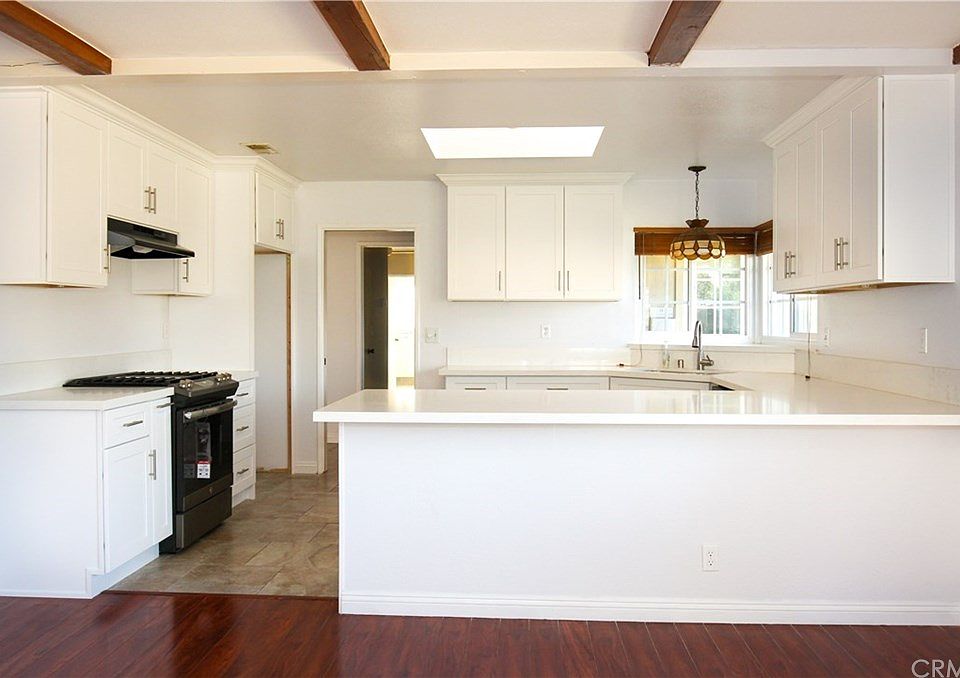 1st image of 1644 W Cris Ave