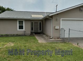 306 Quadra Ave, Rio Linda, CA 95673