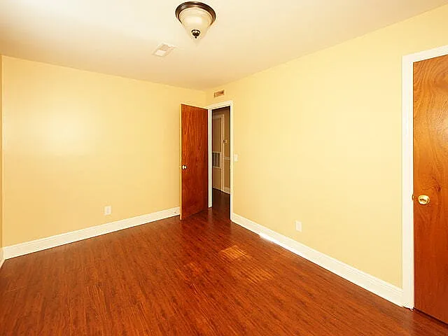 995 King St #C — Photo 23