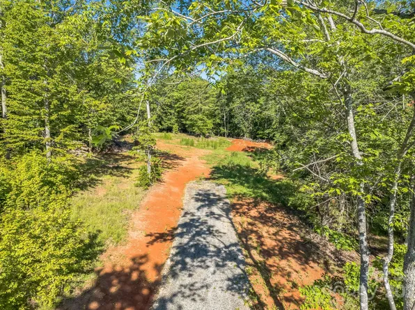 2080 John Byrd Rd, Morganton, NC 28655