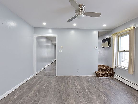 4th image of 1843 E 37th St #1