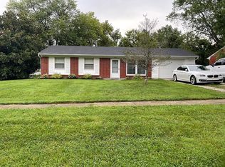 2712 Llandovery Dr, Jeffersontown, KY 40299
