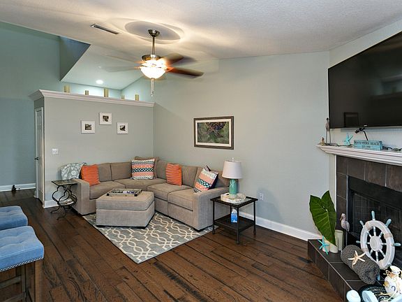 3rd image of 797 SANDPIPER Lane #797