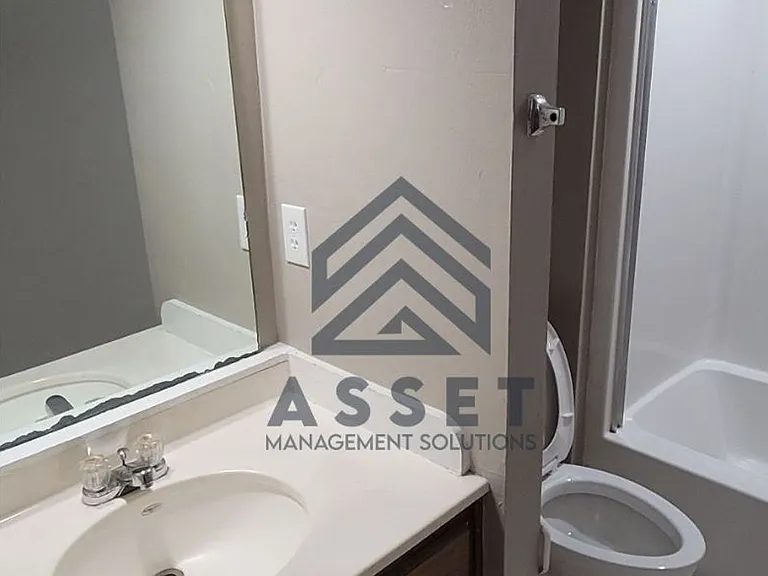 7217 Edenborough Dr — Photo 17