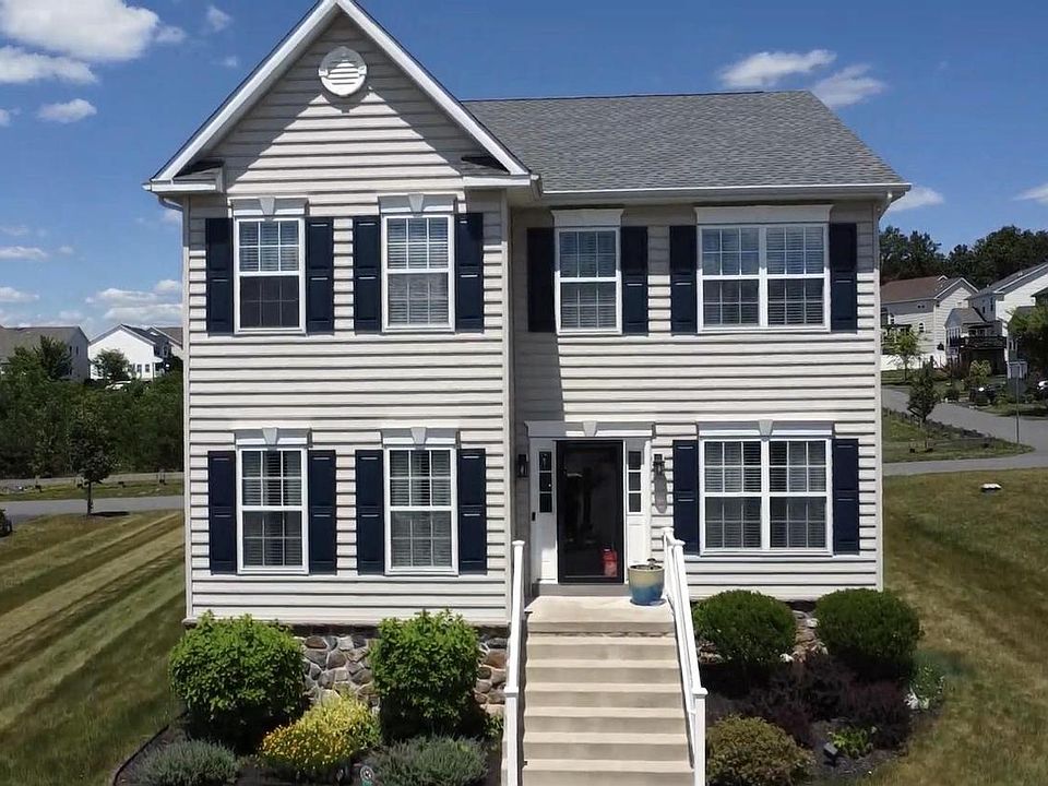 1st image of 2114 Larkspur Ct