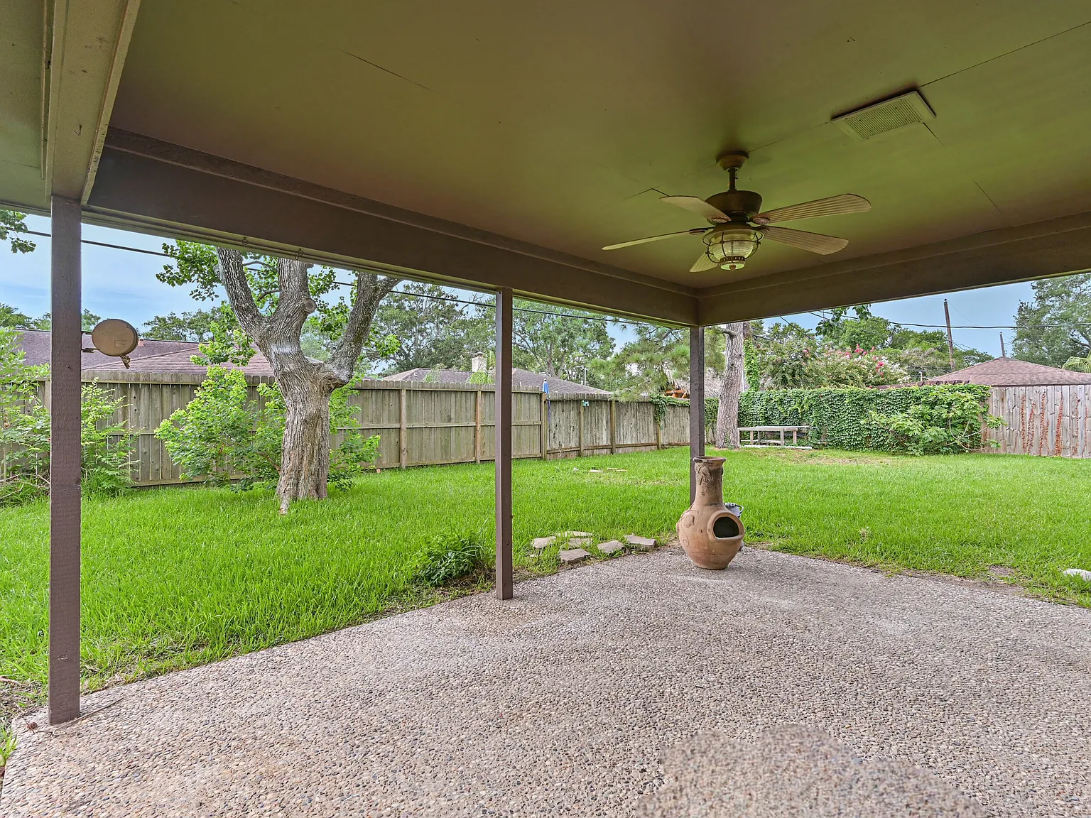 714 Whitecap Dr — Photo 3