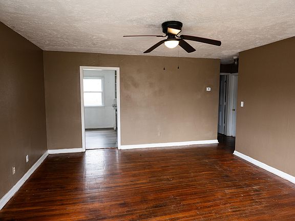 3rd image of 307 W Mcgee Street