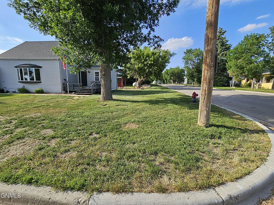 101 Robinson St, Grenora, ND 58845 Zillow