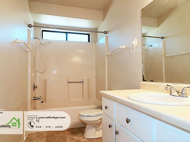 3657 Santa Rosa Way — Photo 9