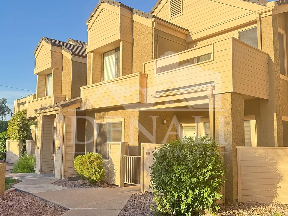 2035 S Elm St #111