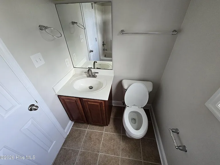 305 Cabin Cir — Photo 12