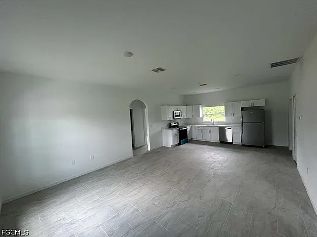 1701 NE 44th Terrace Cpe — Photo 6