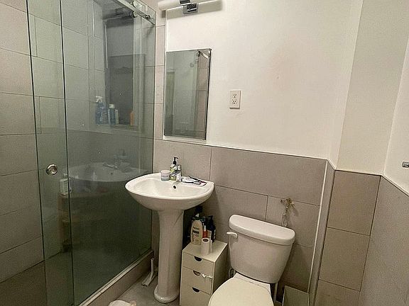 5th image of 30 Avenue B #3B