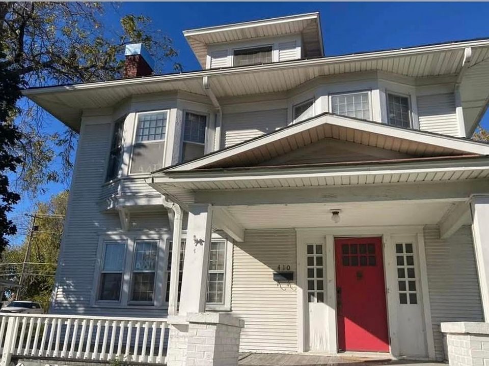 1st image of 410S S Main St