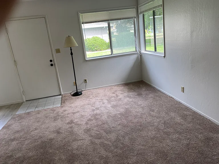 2460 Plata Ct — Photo 8