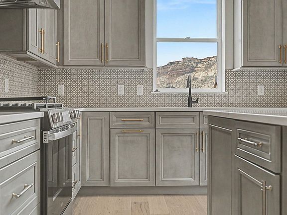 5th image of 2312 Rocky Knoll Ct