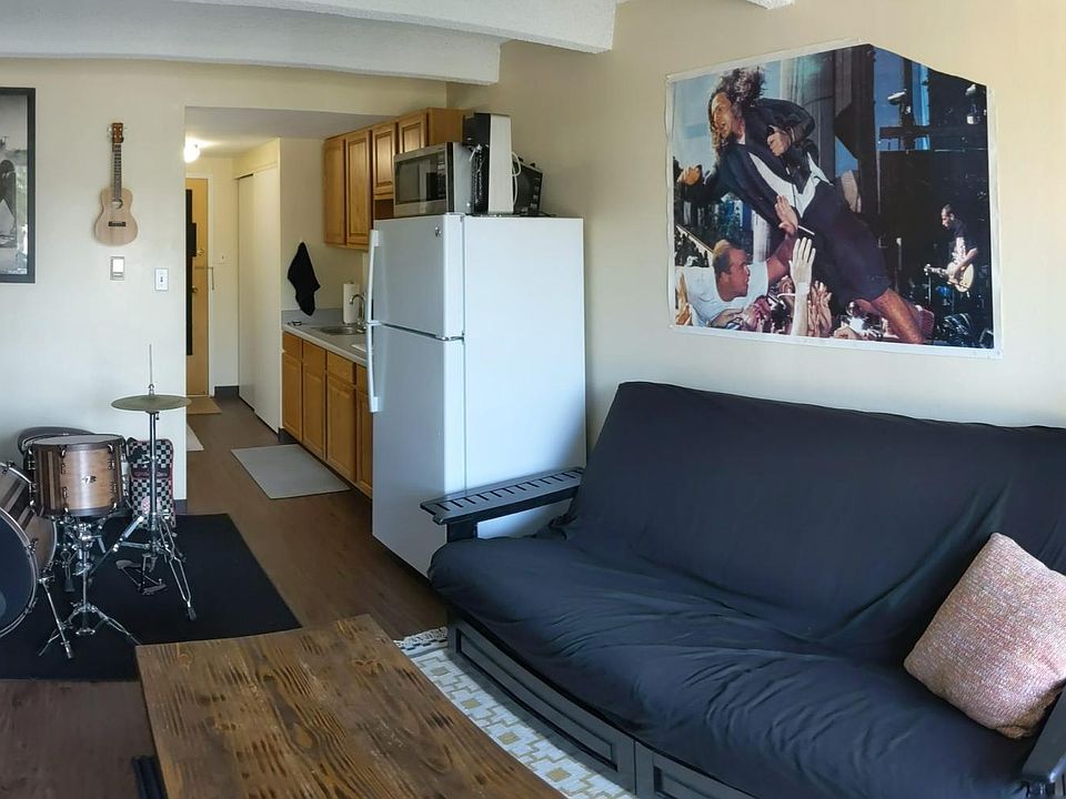 2nd image of 4801 E 9th Ave #108