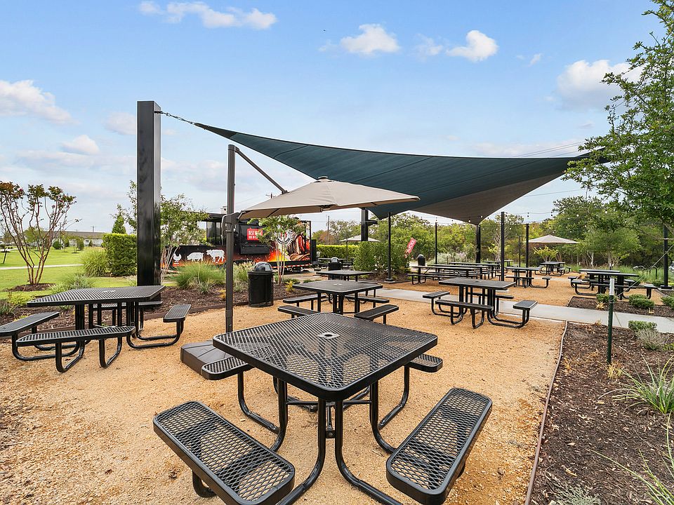 Luxe of Prosper | BBQ Food Truck