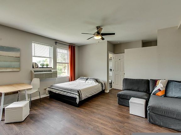 3rd image of 1627 N Humboldt Blvd #1627/3B
