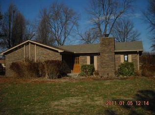 560 Margueritta Ct, Greenwood, IN 46143