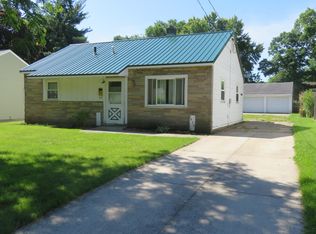 1439 Owen St, Lansing, MI 48915