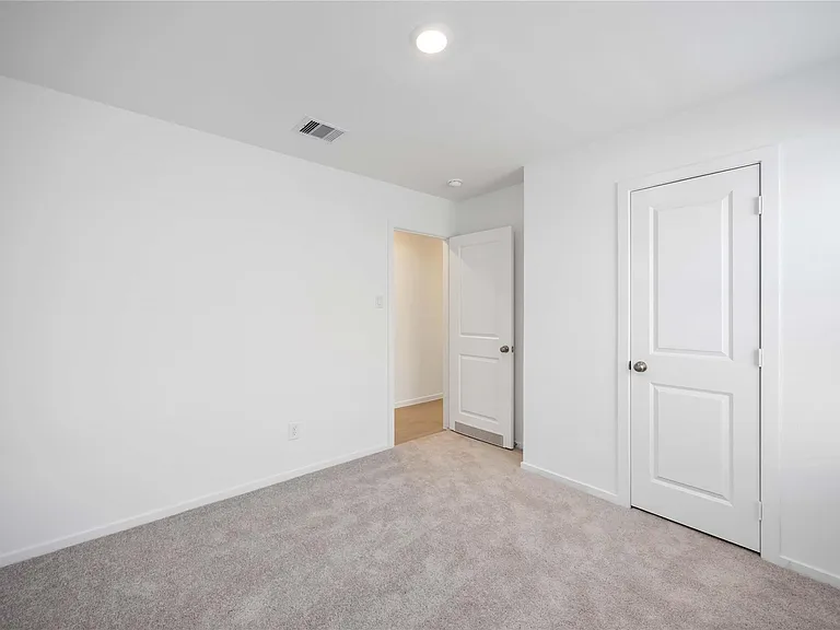 4930 Valencia Frst — Photo 17