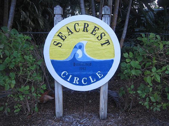 2nd image of 221 S Seacrest Cir
