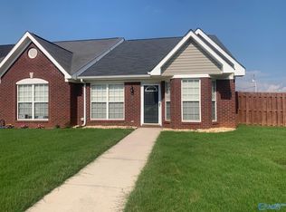 1415 Bridgewater Pl, Athens, AL 35611