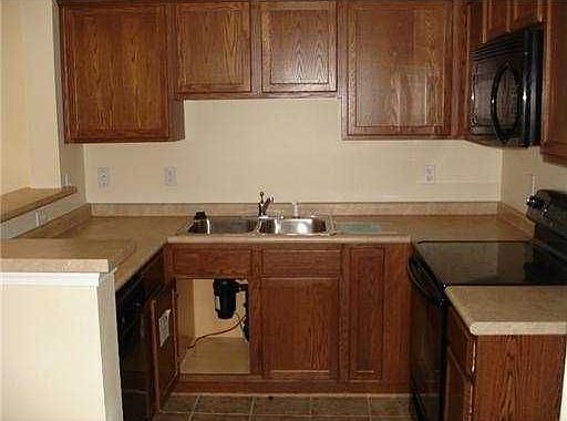 4th image of 728-109 Fairfax Dr